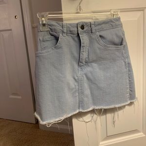 Subdued denim skirt